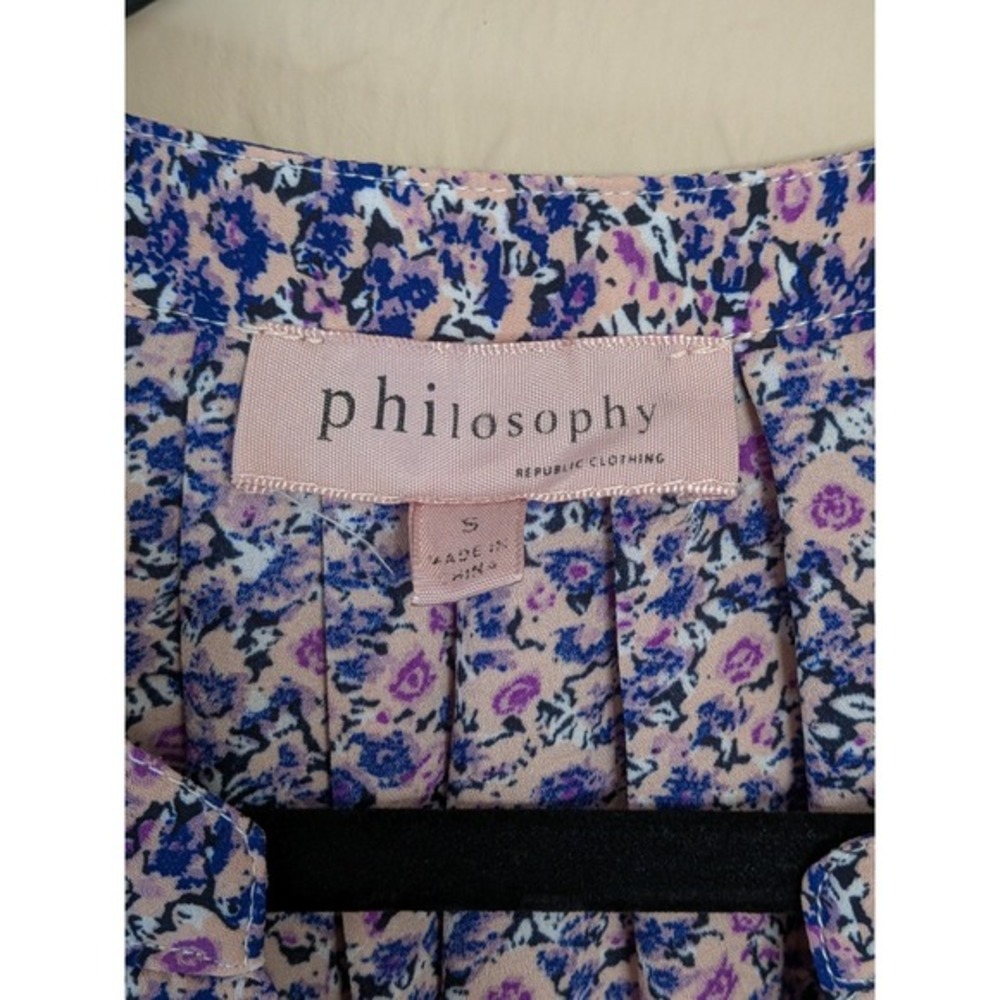 Philosophy Republic Clothing Blue Purple Floral Split Neck Sleeveless Blouse S - Picture 4 of 8